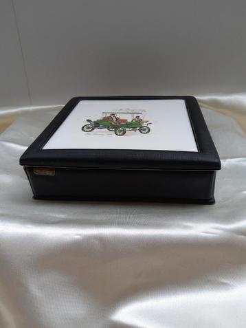 Vintage sigarendoos. Luxeverpakking jaren 60. beschikbaar voor biedingen