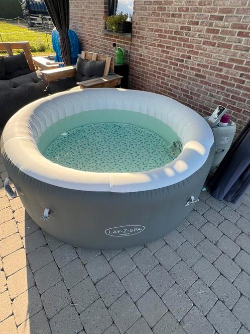 Spa Jacuzzi gonflable Bestway Lay-Z-Spa Kokomo, Tuin en Terras, Bubbelbaden en Hottubs, Zo goed als nieuw, Opblaasbaar, Pomp, Ophalen