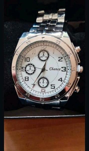 2 stuks horloges Chance,nooit gebruikt  beschikbaar voor biedingen