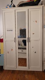 Armoire IKEA BRIMNES 3 portes avec miroir – très bon état, Avec espace de penderie, Comme neuf, 100 à 150 cm, 50 à 75 cm