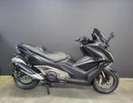 Kymco AK550, Motoren, Ophalen, 2 cilinders, Meer dan 35 kW