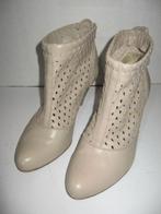Enkellaarsje met hoge hak 1, Beige, Ophalen of Verzenden, Schoenen met hoge hakken, Gedragen