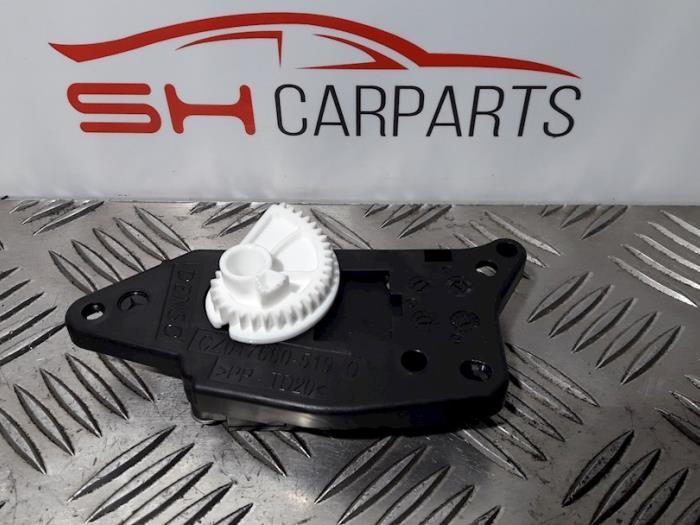 Clapet chauffage moteur d'un Mercedes B-Klasse, Autos : Pièces & Accessoires, Moteurs & Accessoires, Mercedes-Benz, Utilisé, 3 mois de garantie