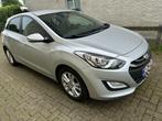 Hyundai i30 / 1.4 benzine / 2014 / airco / navigatie, Auto's, Hyundai, Te koop, Zilver of Grijs, Stadsauto, Benzine