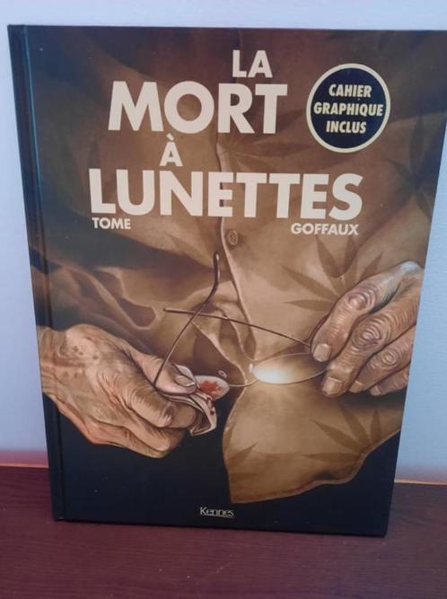 Mort à lunettes+ cahier graphique, Boeken, Stripverhalen, Zo goed als nieuw, Eén stripboek, Ophalen