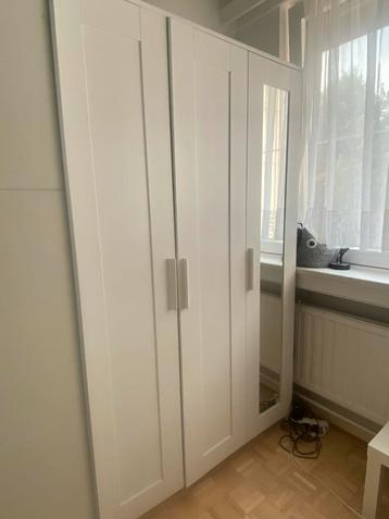 Ikea kledingkast beschikbaar voor biedingen