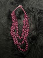 Bordeaux stoffen ketting, Handtassen en Accessoires, Kettingen, Ophalen of Verzenden, Gebruikt, Paars, Overige materialen