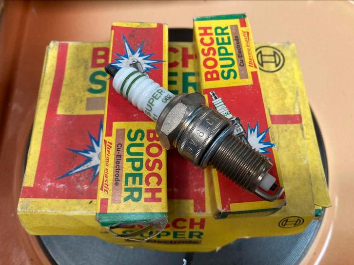 Bougies BMW Bosch w8lcr of Denso w20epb voor vw / audi, Autos : Pièces & Accessoires, Moteurs & Accessoires, Audi, BMW, Pièces Oldtimer ou Ancêtre