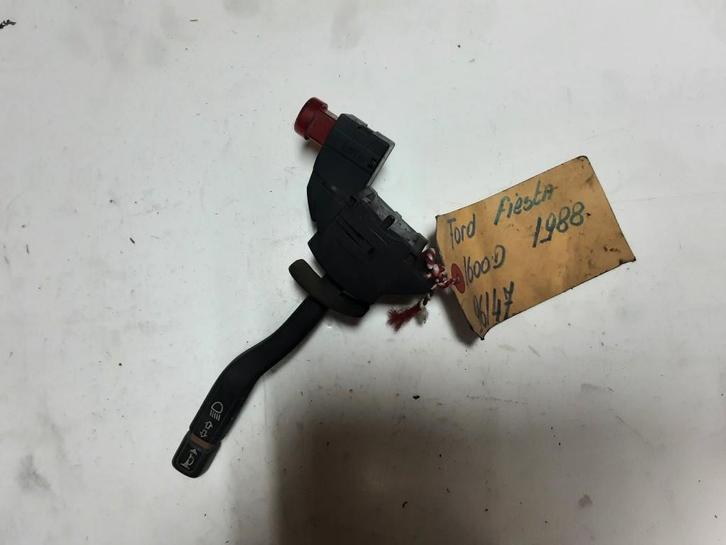 SCHAKELAAR Ford Fiesta 2 (01-1983/11-1989) (84FG13B302BA), Auto-onderdelen, Dashboard en Schakelaars, Ford, Gebruikt