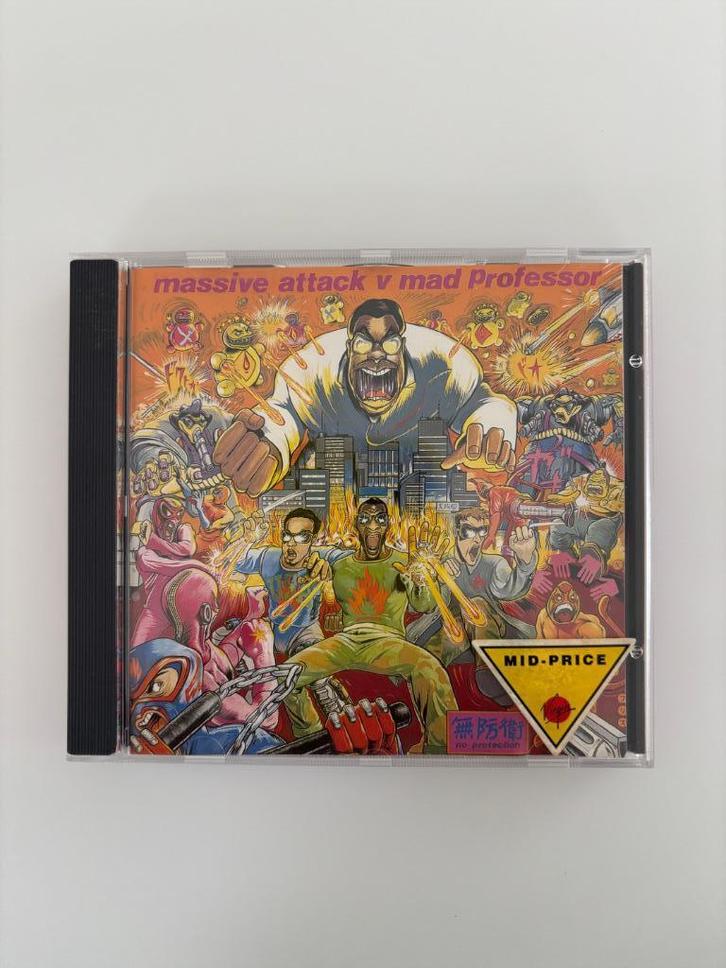 Massive Attack V Mad Professor ‎– No Protection 1995, Cd's en Dvd's, Cd's | Dance en House, Gebruikt, Trip Hop of Breakbeat, Ophalen of Verzenden
