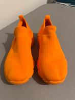 Maat 37. Nueuwe sneakers in Portugal gekocht te groot, Ophalen, Nieuw, Sneakers