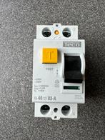 Differentieel 40A 300mA, Doe-het-zelf en Bouw, Ophalen, Gebruikt, Schakelaar