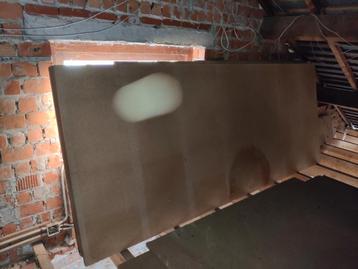 Houtvezelplaten spaanplaten 125*305*2,4 cm beschikbaar voor biedingen