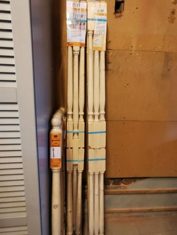 2x2m gardes corps en sapin et 5 poteaux! NEUF!!, Divers, Enlèvement ou Envoi, Neuf