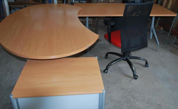 Bureel wiesner hager, Huis en Inrichting, Bureaus, In hoogte verstelbaar, Ophalen