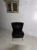 Siège à cocktail, Enlèvement