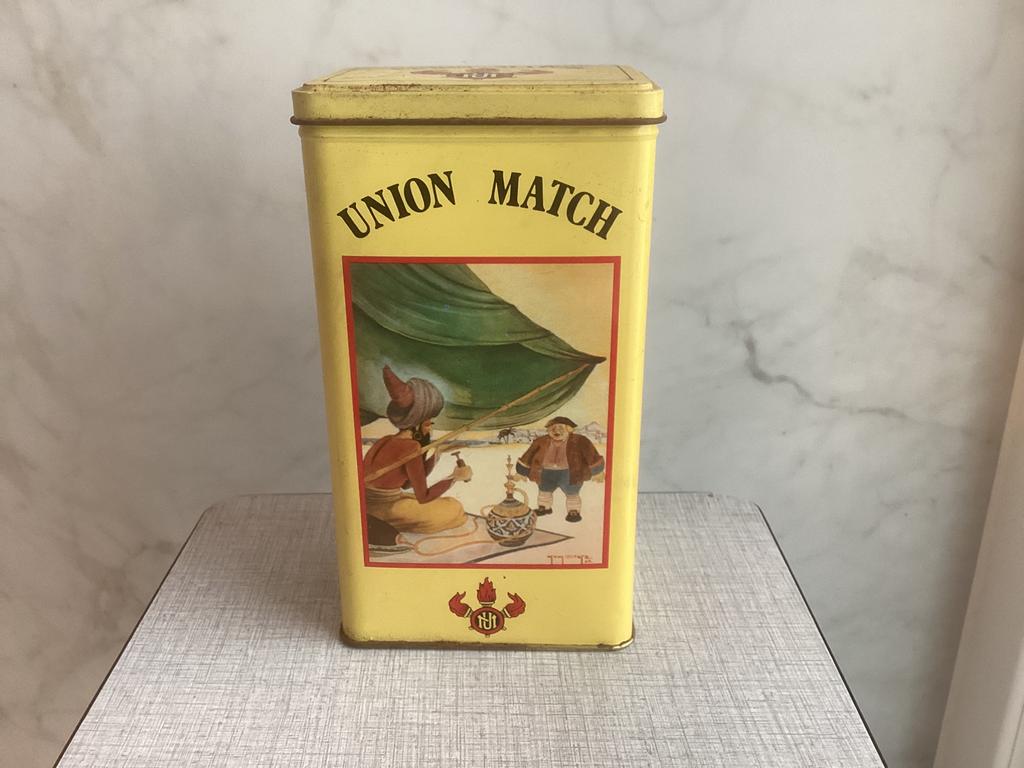 Oude blikken doos van Union Match., Enlèvement ou Envoi, Comme neuf