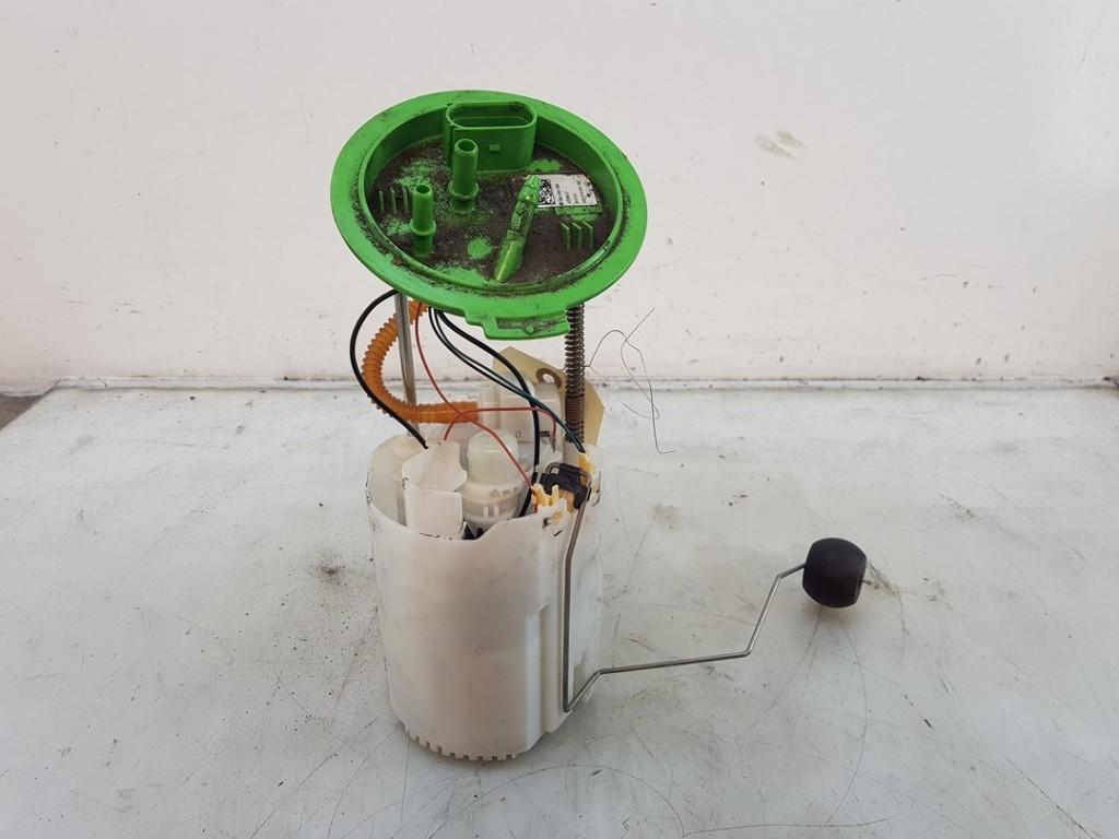 BRANDSTOFPOMP ELECT. Volkswagen Golf VII (AUA), Gebruikt, Volkswagen