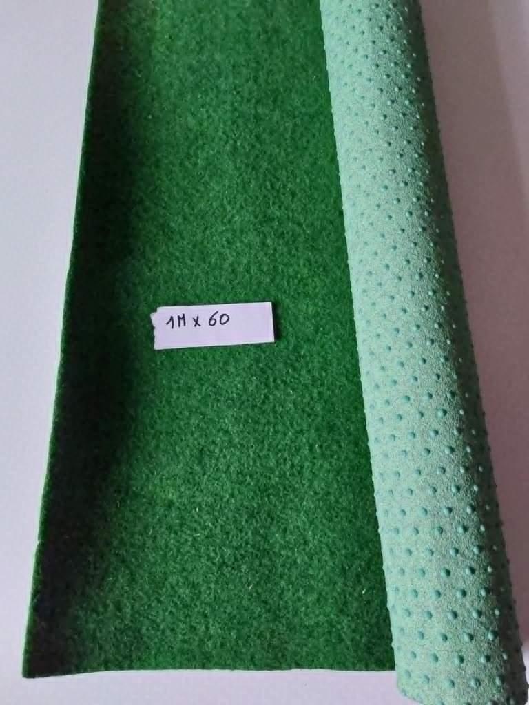 Groen grastapijt ideaal vooraan  voortent, Caravanes & Camping, Accessoires de camping, Enlèvement, Comme neuf