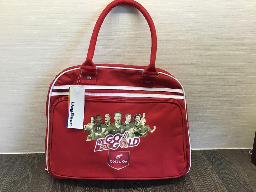 sac de sport We Go for Gold Red Devils New Value 70 EUR, Enlèvement ou Envoi, Neuf