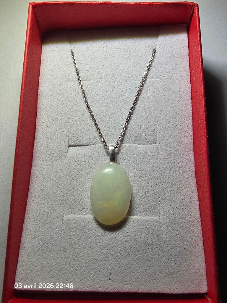 Pendentif en argent massif avec grande opale naturelle, Neuf, Enlèvement, Avec pierre précieuse, Argent