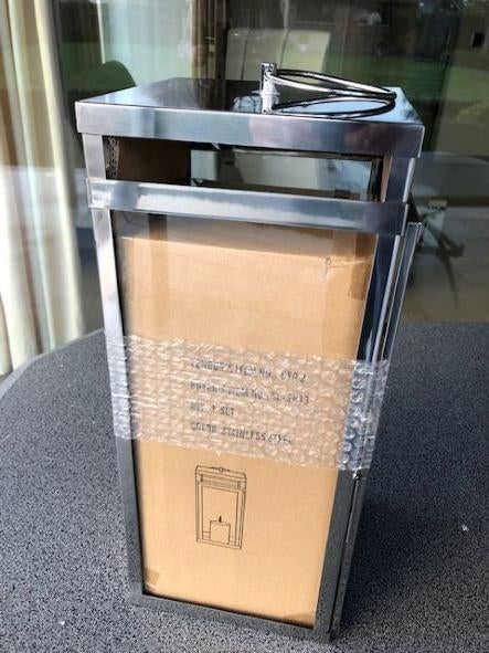 lantaarn decoratief voor een kaars in kleur inox, Huis en Inrichting, Woonaccessoires | Kandelaars en Kaarsen, Zo goed als nieuw