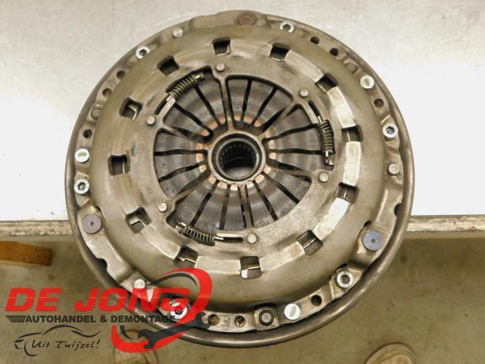 Dubbele massa vliegwiel van een BMW 1-Serie, Auto-onderdelen, Motor en Toebehoren, BMW, Gebruikt, 3 maanden garantie, Ophalen of Verzenden