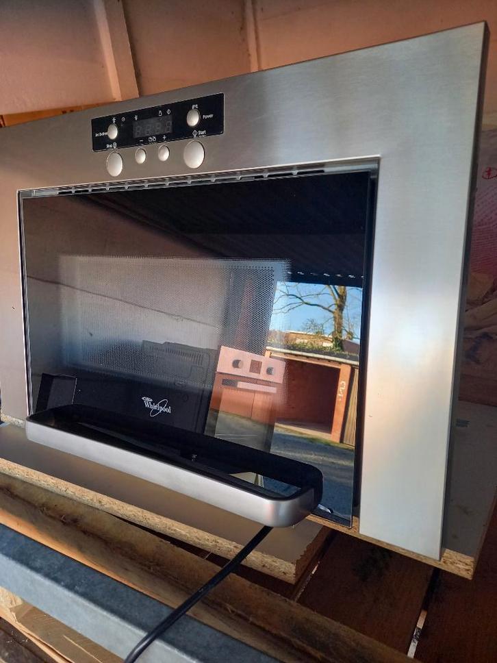 Whirlpool inbouw microgolfoven RVS in perfecte staat, Elektronische apparatuur, Microgolfovens, Gebruikt, Inbouw, Microgolfoven