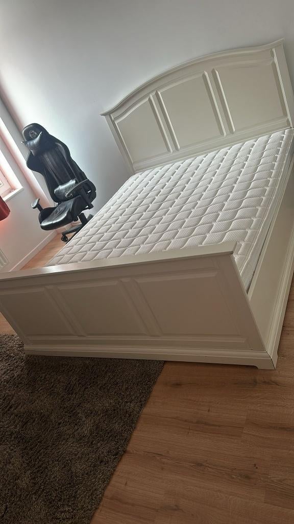 Lit avec sommier (Possibilité garde robe avec gratuite), Maison & Meubles, Chambre à coucher | Lits, Utilisé, Bois, Enlèvement