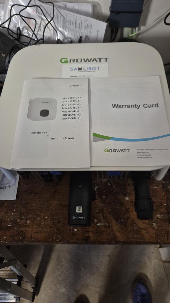 Omvormer Growatt MIN 5000TL-XH met wifi ontvanger, Bricolage & Construction, Enlèvement, Comme neuf, Autres types