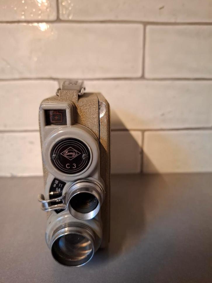 Camera Eumig C3, Collections, Appareils photo & Matériel cinématographique, Caméra, Enlèvement ou Envoi