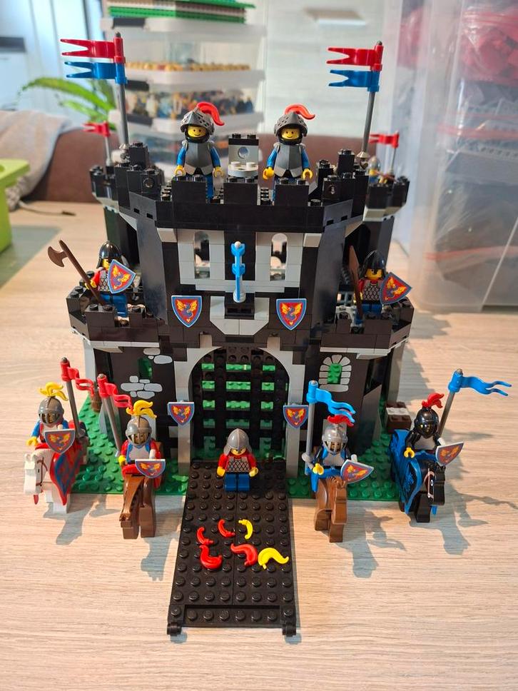 LEGO Black Monarch Castle 6085, Enfants & Bébés, Jouets | Duplo & Lego, Lego, Enlèvement