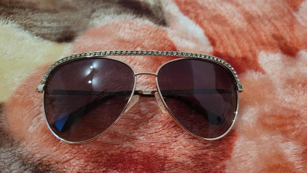 Lunettes de soleil avec étui d’origine et chiffon., Ophalen, Bril