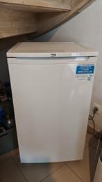 Diepvries Beko, Elektronische apparatuur, Vriezers en Diepvrieskisten, Minder dan 85 cm, Minder dan 60 cm, Zo goed als nieuw, Vrijstaand