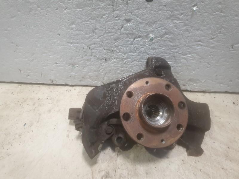 WIELNAAF LINKS VOOR Opel Corsa D (01-2006/12-2014), Auto-onderdelen, Remmen en Aandrijving, Opel, Gebruikt