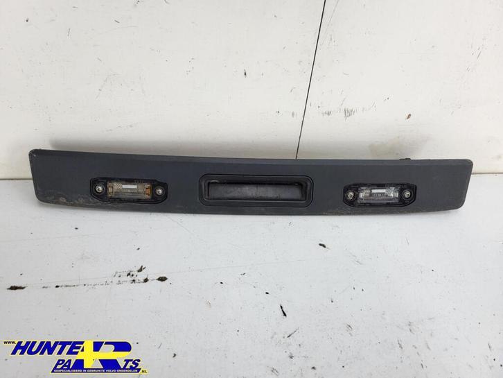 Achterklep handgreep Volvo V70('07-'17) 31301162, Auto-onderdelen, Klein materiaal, Volvo, Gebruikt, Ophalen of Verzenden