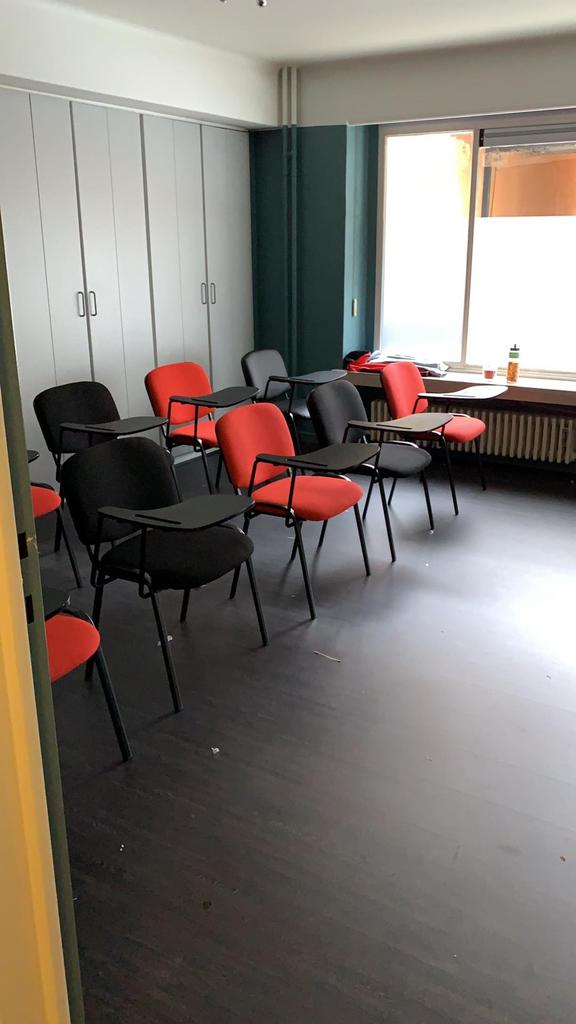 chaises de bureau, Articles professionnels