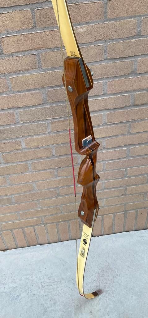 Dit is een klassieke handboog horugel   Linkse boog, Sport en Fitness, Handboogschieten, Ophalen, Gebruikt