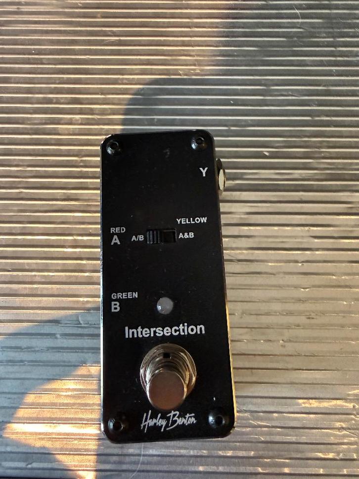 Harley-Benton Ministomp Intersection A/B/Y Box, Muziek en Instrumenten, Effecten, Gebruikt, Overige typen, Ophalen of Verzenden