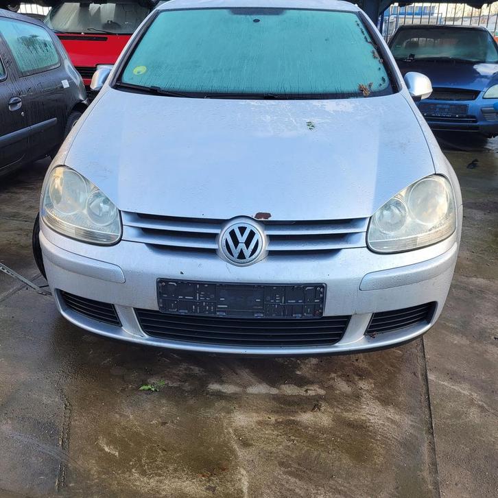 golf 5 deur motorkap achterklep bumpers achterlicht koplamp, Auto-onderdelen, Overige Auto-onderdelen, Volkswagen, Gebruikt, Ophalen