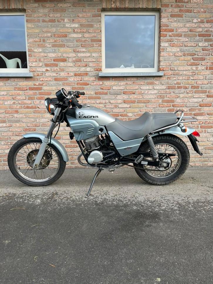 Cagiva Roadster 125, Motos, Motos | Cagiva, Entreprise, jusqu'à 11 kW, 1 cylindre, Permis Moto A1 minimum, Enlèvement