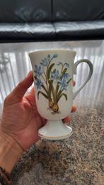 Belle tasse ancienne (nouvelle), Antiquités & Art, Enlèvement