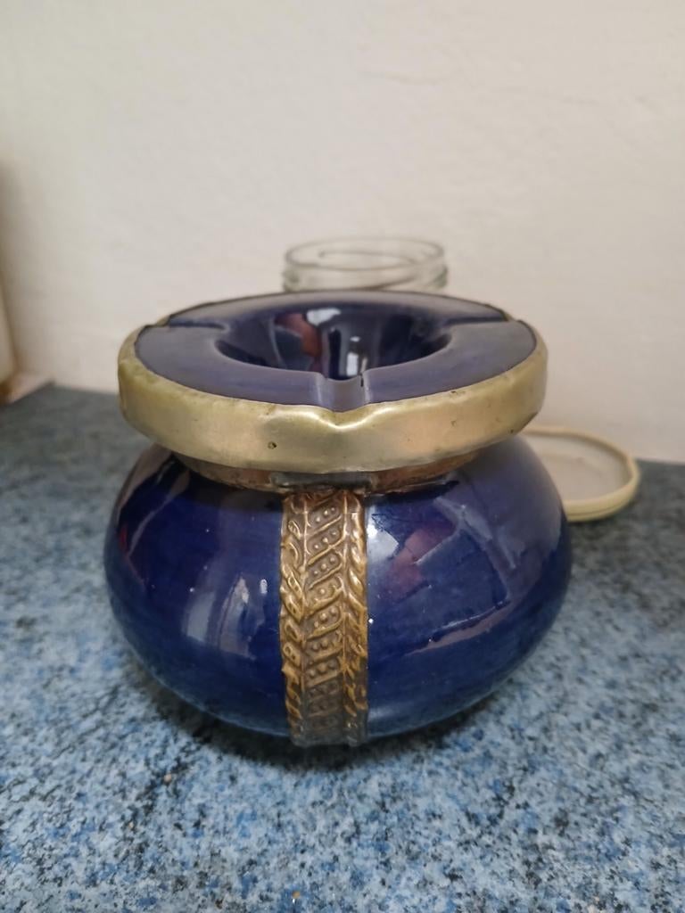 Cendrier marocain bleu avec motif bronze, Antiquités & Art