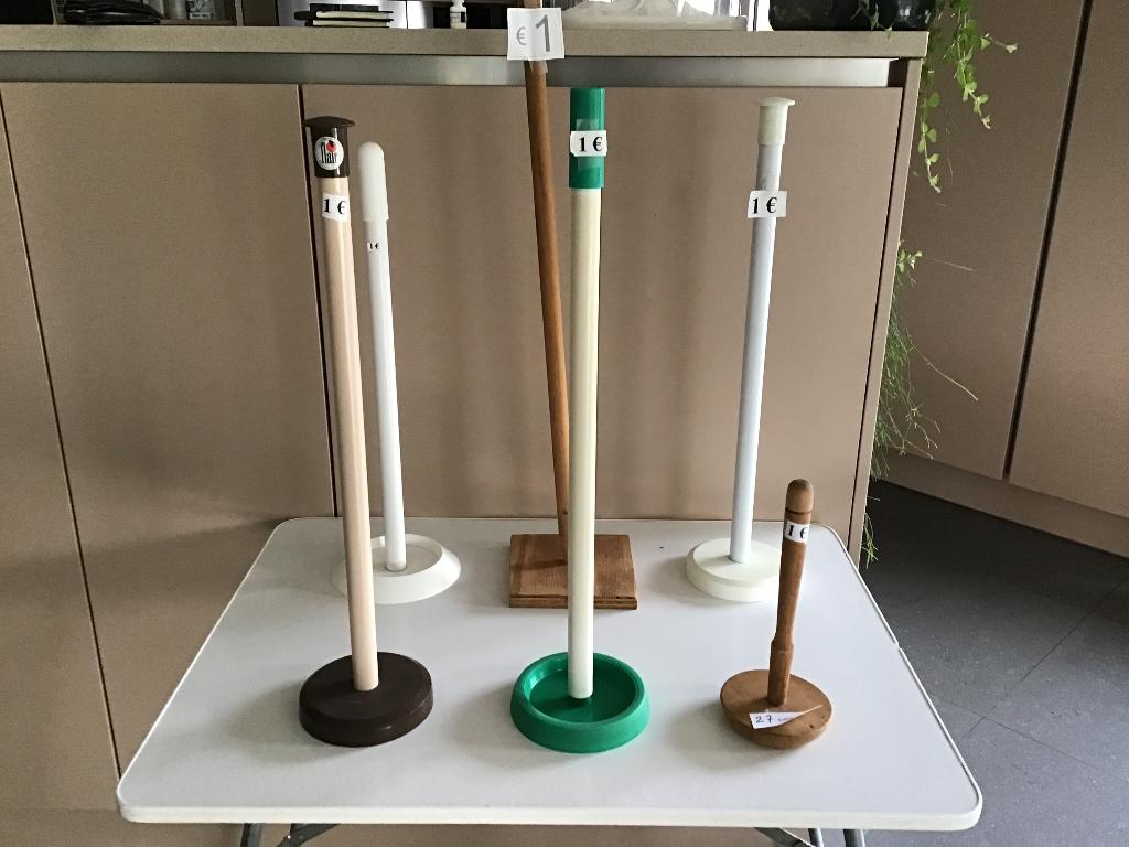 6 toilet rolhouders aan 1 euro per stuk, Ophalen of Verzenden, Zo goed als nieuw