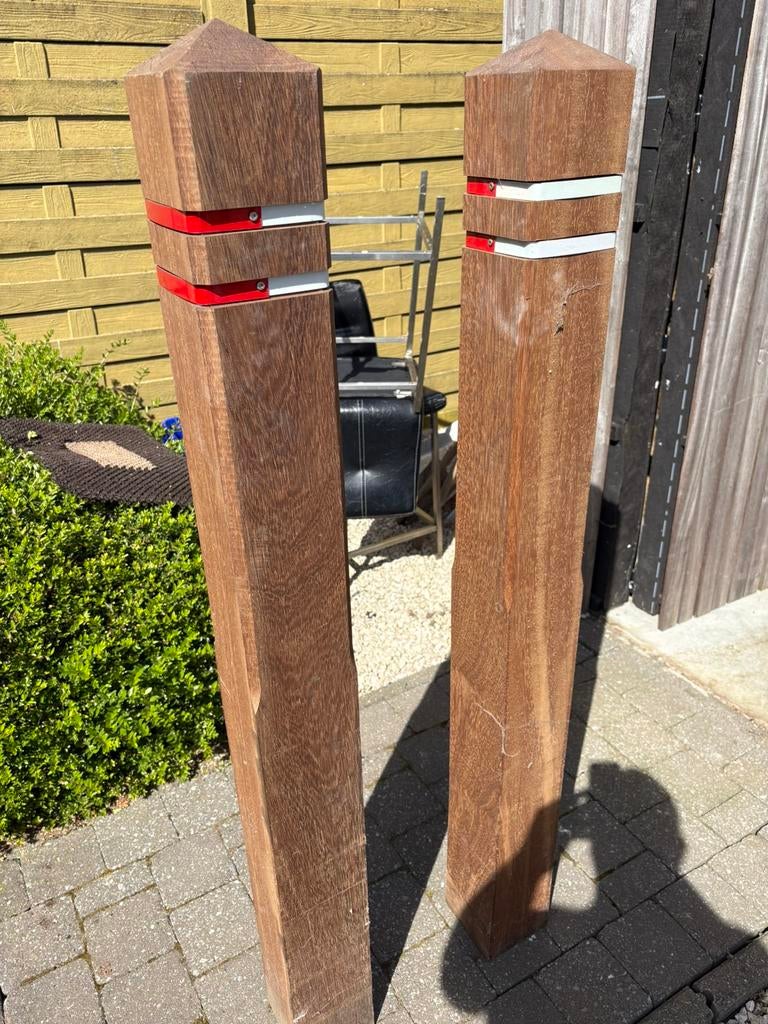 Azobe 140 x 140 x 1400mm verkeerspaal 2x, Tuin en Terras, Ophalen, Palen, Zo goed als nieuw, Hardhout