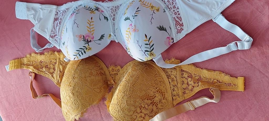 2 st bh maat 85 e zeeman, Zeeman, Ophalen of Verzenden, Overige kleuren, BH