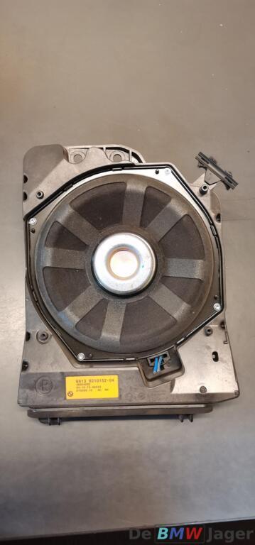 Harman Kardon Subwoofer Bas Rechts F30 F31 F32 65139210152, Gebruikt, Ophalen of Verzenden, BMW, BMW