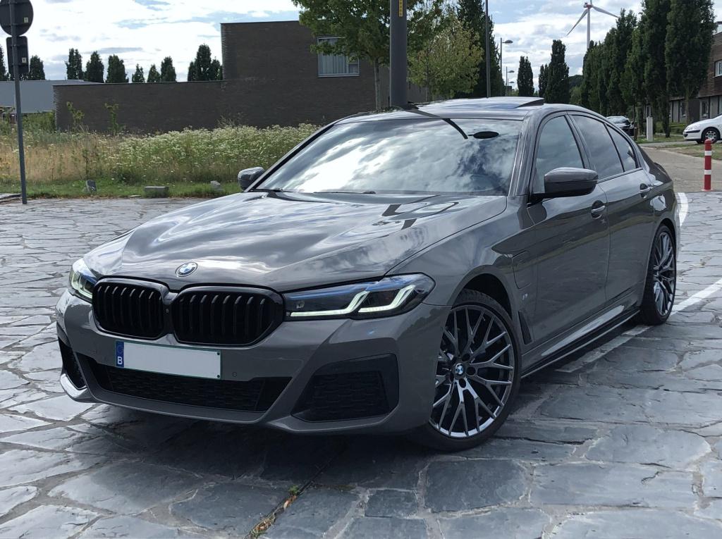 BMW 530e M-Pack/Facelift/Laser/Toit ouvert/20 pouces Alu/H&K, Autos, BMW, Entreprise, Achat, Série 5, Caméra 360°, ABS, Caméra de recul