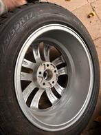 Pneu avec jantes bmw serie 5 2022, Autos : Pièces & Accessoires, Enlèvement, Jante(s)
