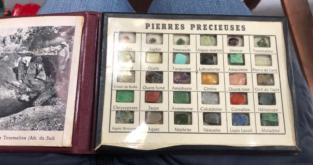 Pierres précieuses, Collections, Enlèvement